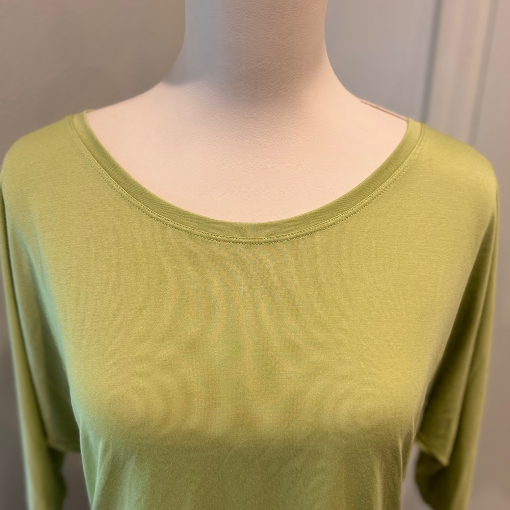 Uniqlo Lime Green Dolman Sleeve Scoop Neck Top Modal Cupro Blend | Size Medium - Picture 3 of 9